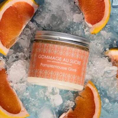 Body scrub in pamplemousse givré with grapefruit and ice cream