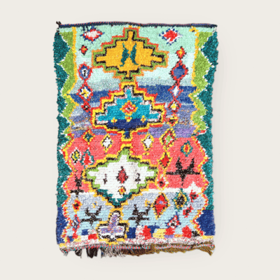 Marokkaans handgeweven Boucherouite-tapijt met veelkleurig patroon