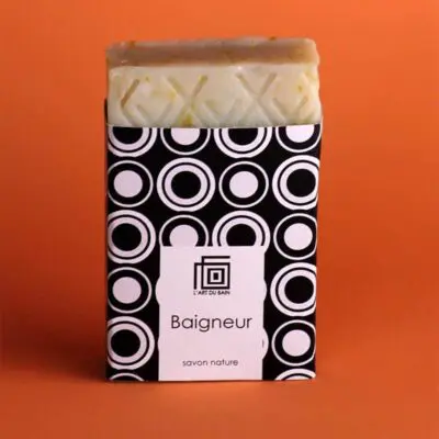 L' Art du bain soap in the baigneur variant in packaging