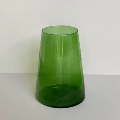 Handgefertigte grüne Beldi-Vase