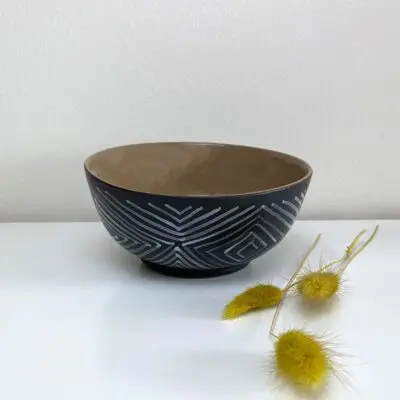 Moroccan handmade bowl in black with white stripe pattern