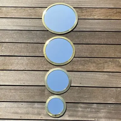 Marockanska handgjorda runda speglar med guldkanter i fyra olika storlekar