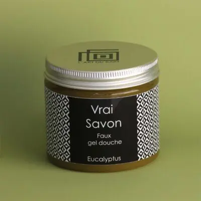 Vraio Savon soap in the eucalyptus variant