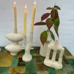 Candlestick with 3 columns in white untreated tamegroot ceramic