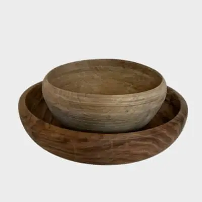 Bowls in walnut wood