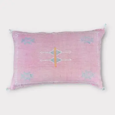 Kaktus-Seidenkissenbezug 40x60 cm in einer wunderschönen rosa Farbe und handgesticktem Muster