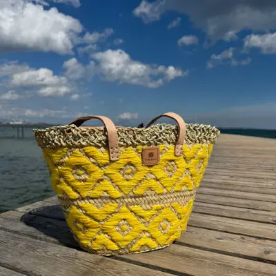Moroccan basket bag_Chems in wicker with yellow pattern