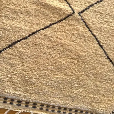 marokkansk Beni Ouarain tæppe_160x273 cm med gråt rombeformet mønster