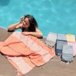 Håndvævede Fouta hammam håndklæder ved pool