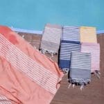 Håndvævede Fouta hammam håndklæder ved pool