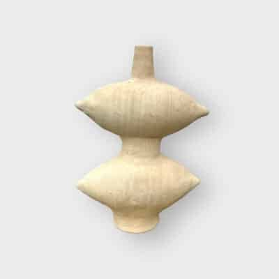 Hvid kvindeformet tamegroute vase