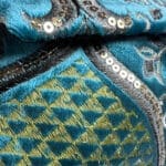 Handtasche LUCIE aus weichem Veloursstoff in Blau- und Grüntönen