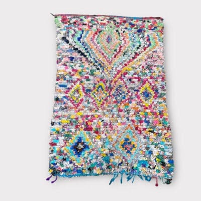Boucherouite-Teppich in wunderschönen bunten Farbtönen – Maße 143 x 210 cm