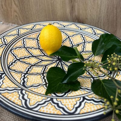 marokkansk keramik fad 35 cm_gul med sort stjerne_1j