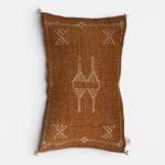 Motif 2 in earthy tones. Cactus silk pillowcase handmade in Morocco. Measures 40x60 cm.
