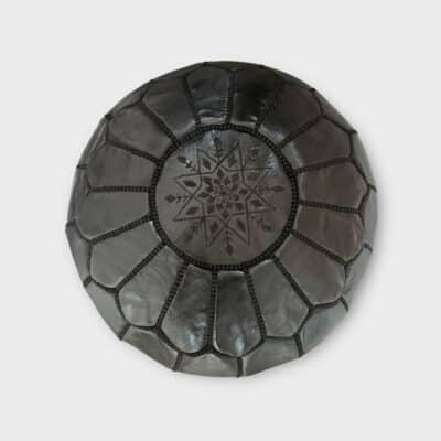 Pouf marocain noir avec surpiqûres noires