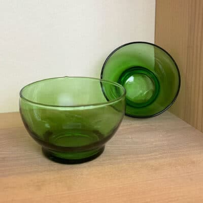 Grøn glasskål _model 2