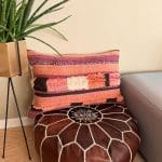 Marokkaans kussen gemaakt van vintage tapijt_TEDDY_motief 10