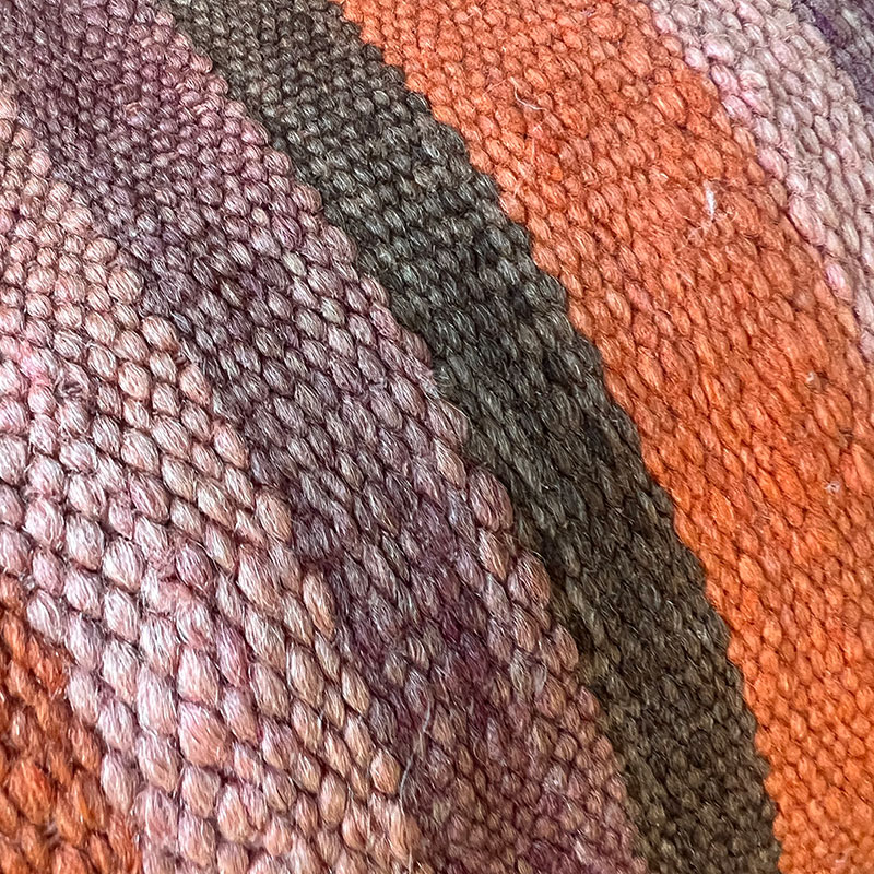 Marokkaans kussen gemaakt van vintage tapijt_TEDDY_motief 4