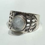 Ring with moonstone