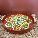 plateau en bois peint_TERRA aux couleurs terre cuite poussiéreuse et verte