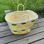 LEMON LOVE_panier - panier en osier avec 6 citrons jaunes brodés avec des feuilles vertes