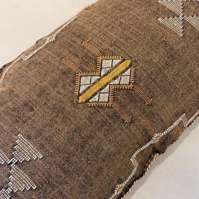 aflang pude kaktussilke i brun