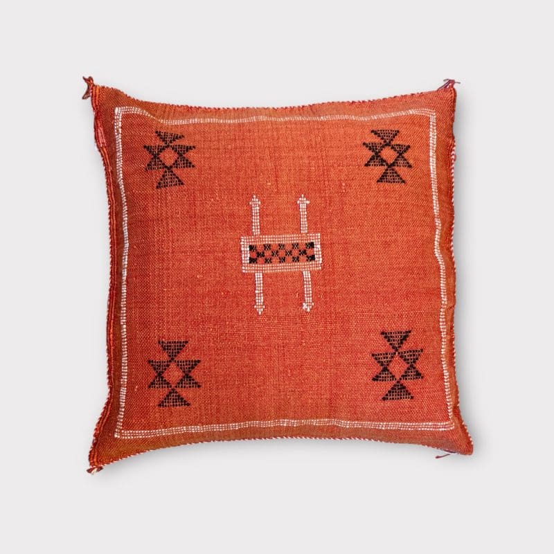 mørk orange kaktussilkebetræk med mørke geometriske mønstre - terracotta motiv 3