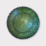 32 cm i diameter, 15 cm H, grön, och skål med tandad kant på fot, grön_9