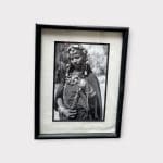 svartvitt foto i ram som visar en Amazigh-kvinna