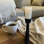 Kandelaars-in-zwart-hout_L_1