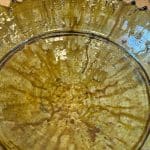 Tamegroute-skål_-tandad-kant-på-fot_GUL_2