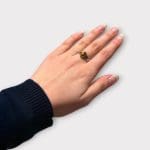 ring med vakker tigerøyestein