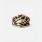 Tamila 1 ring in zilver. Handgemaakt. Onderdeel van de Amara collectie.