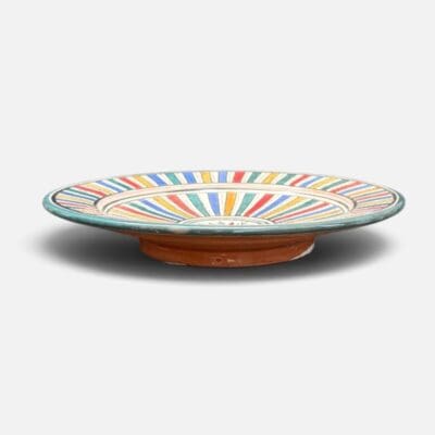 Grøn tivolifarvet keramik tallerken håndlavet i marokko. måler 26 cm.