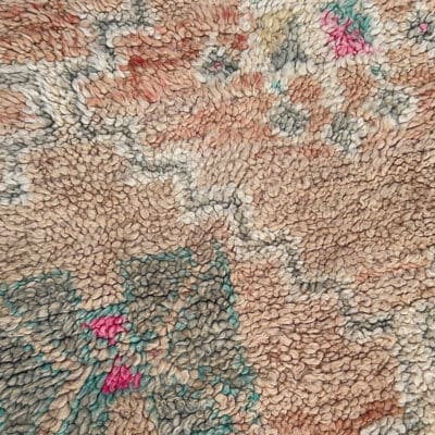Rosalie_ vintage Boujaad tæppe i cremede og rosa nuancer