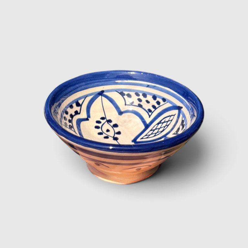 10 cm bowl in several varieties of blue