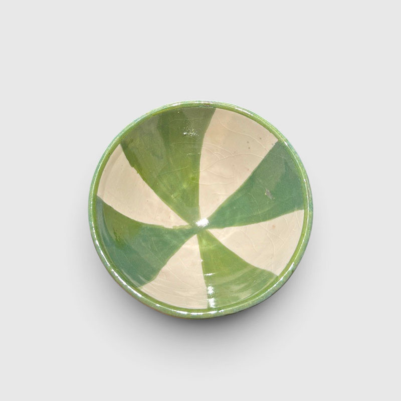 10 cm scale in beautiful colors with stripes
