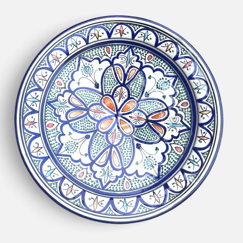Blue dish with colored pattern and details in green and yellow, measuring 42 cm, handmade in Morocco.