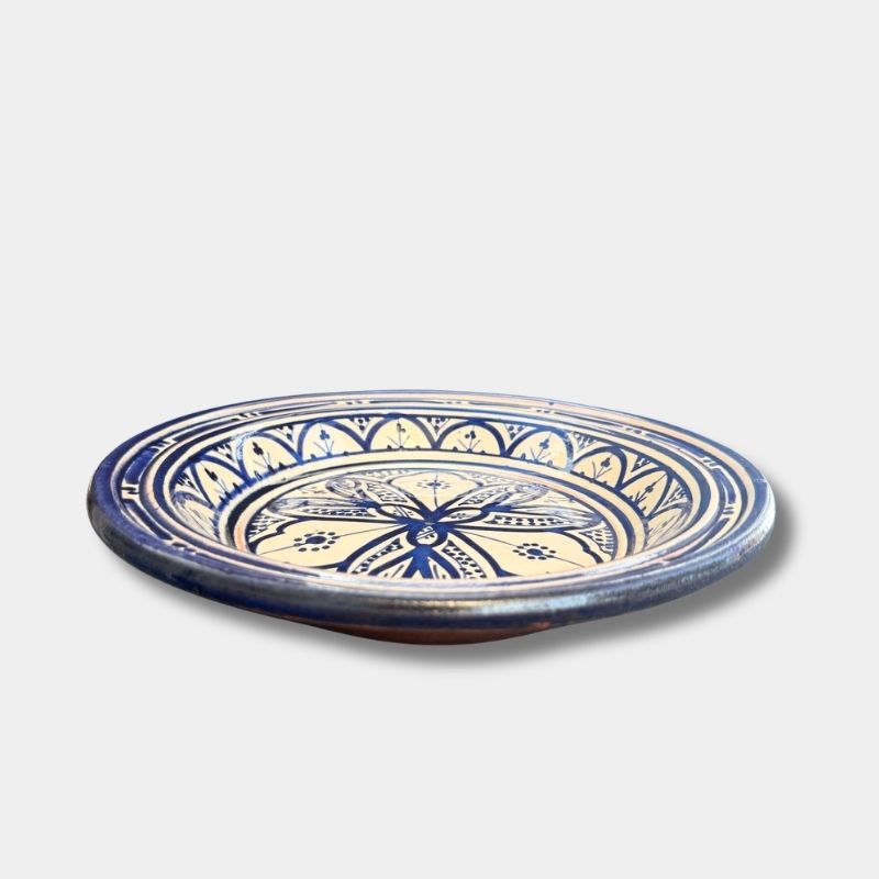 Beautiful couscous dish in ceramic measuring 28 centimeters. Blue, and handmade in Morocco.