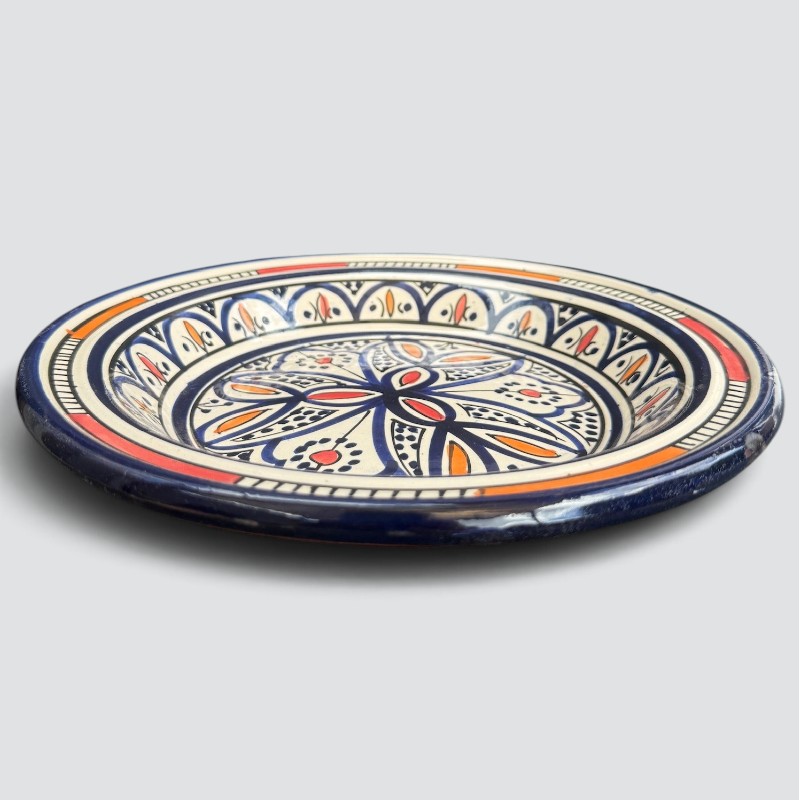 Beautiful couscous dish in ceramic measuring 28 centimeters. Blue, and handmade in Morocco.