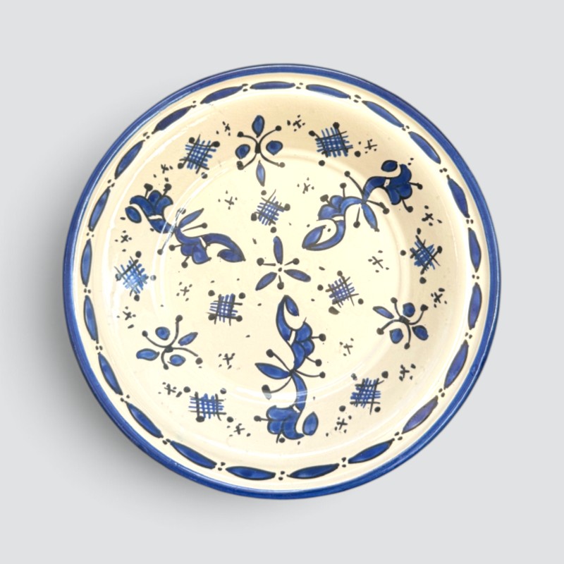 Beautiful couscous dish in ceramic measuring 28 centimeters. Blue, and handmade in Morocco.