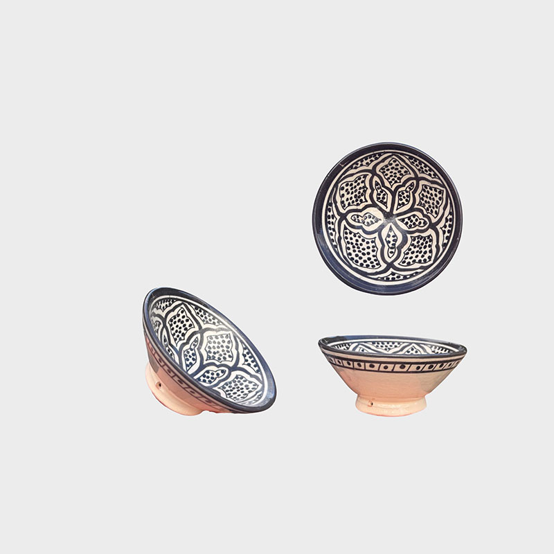 12 cm bowl in brown and black colors