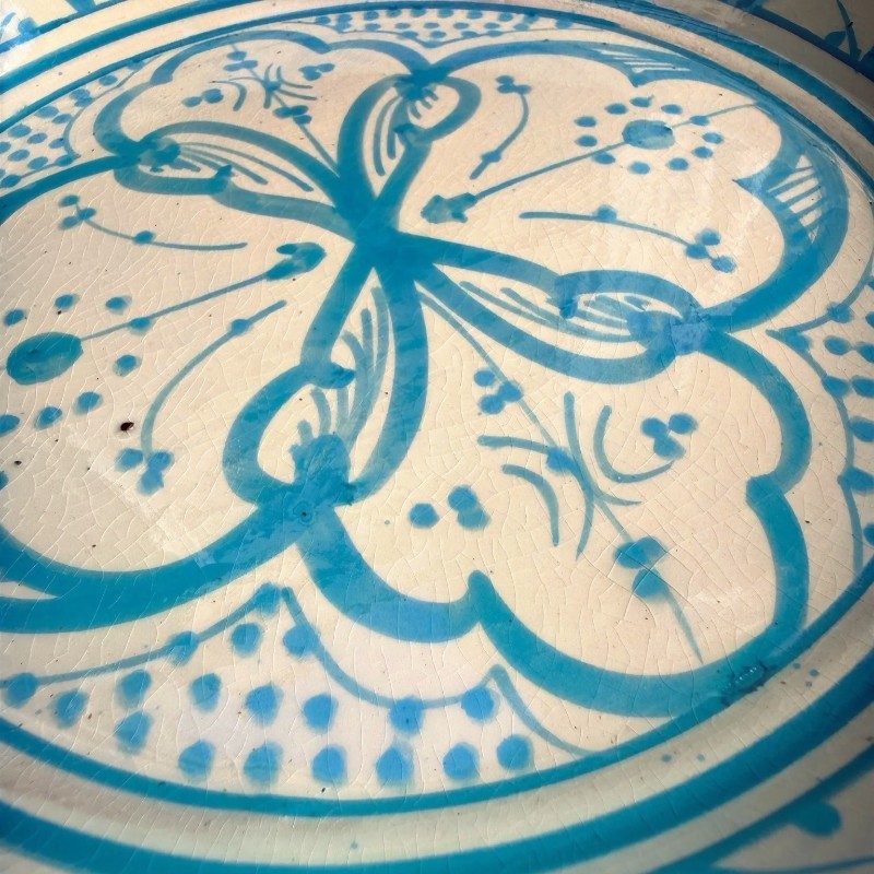 Beautiful couscous dish in ceramic measuring 28 centimeters. Light blue, and handmade in Morocco.