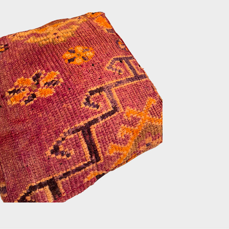 Najma gulvpude at vintage tæppe