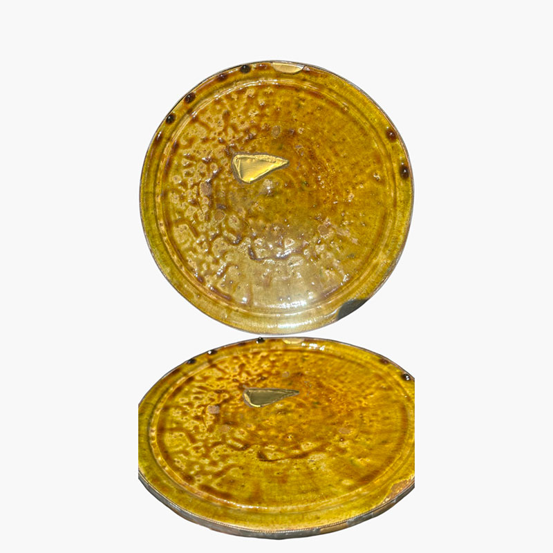 Assiettes plates Tamegroute avec détails en laiton